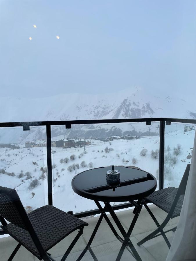 דירה Valley And Mountain View, Twins, With Hot Water *